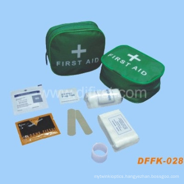 Travel First Aid Kit for Basic Treatment (DFFK-028)